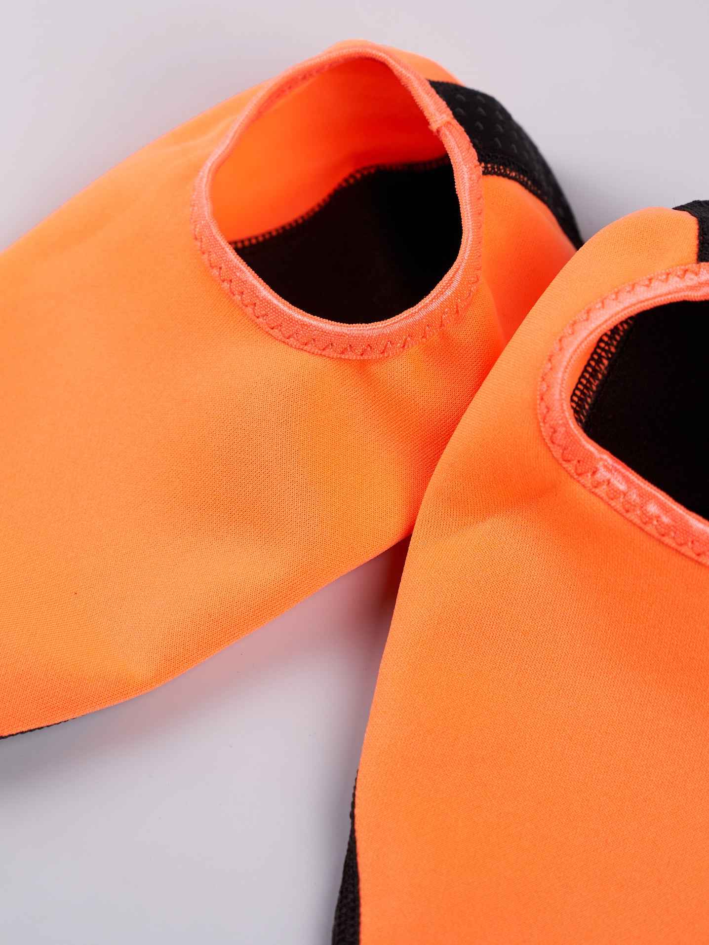Chaussons d’eau unis (5 coloris)