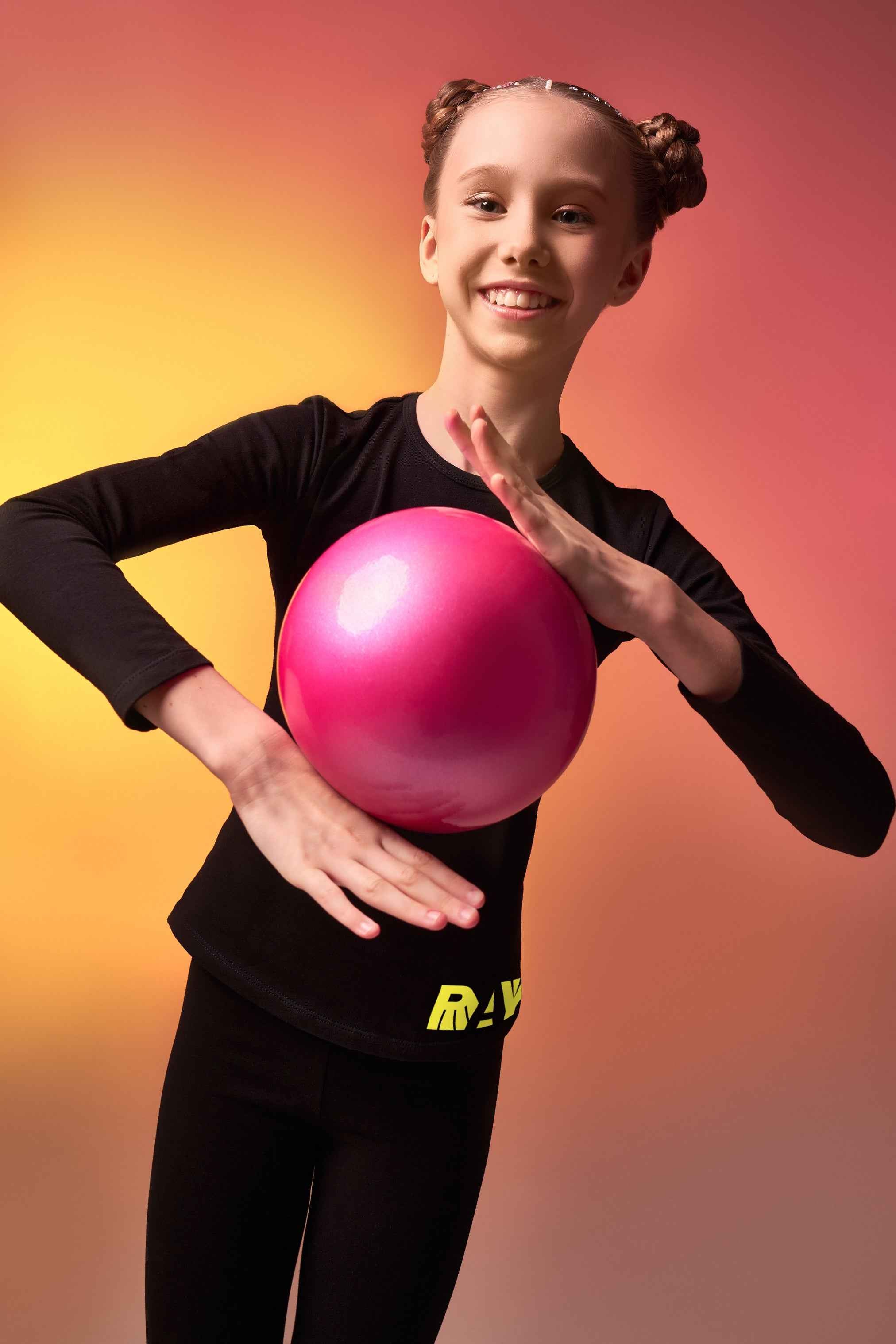 Ballon de gymnastique rythmique uni – Diamètre 18,5 cm – Poids 400 g (4 coloris)